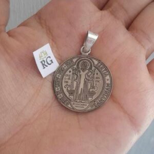Dije de San Benito en Plata .950