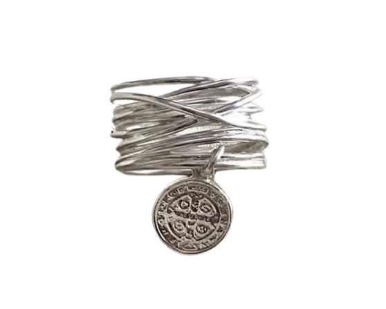 Anillo Hilo con Dije San Benito en Plata .925 - Imagen 2