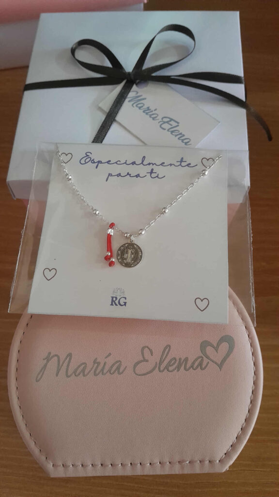 Kit Joyero de Viaje y Pulsera San Benito en Plata  .950